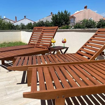 Apartment Mihael Pula Zewnętrze zdjęcie